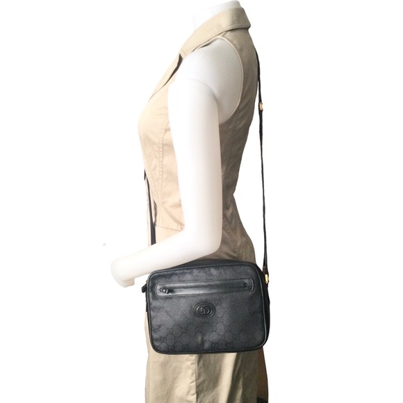 2x HOST PICK Vintage Gucci Black Monogram Crossbody Camera Bag - Picture 2 of 15